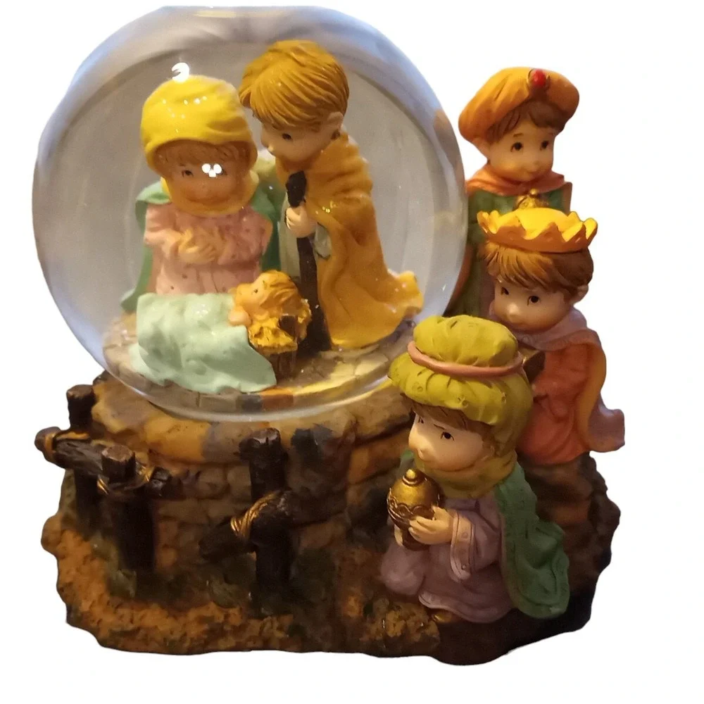 Vtg Christmas Nativity Childlike Figures Manger Scene Plays Silent Night READ